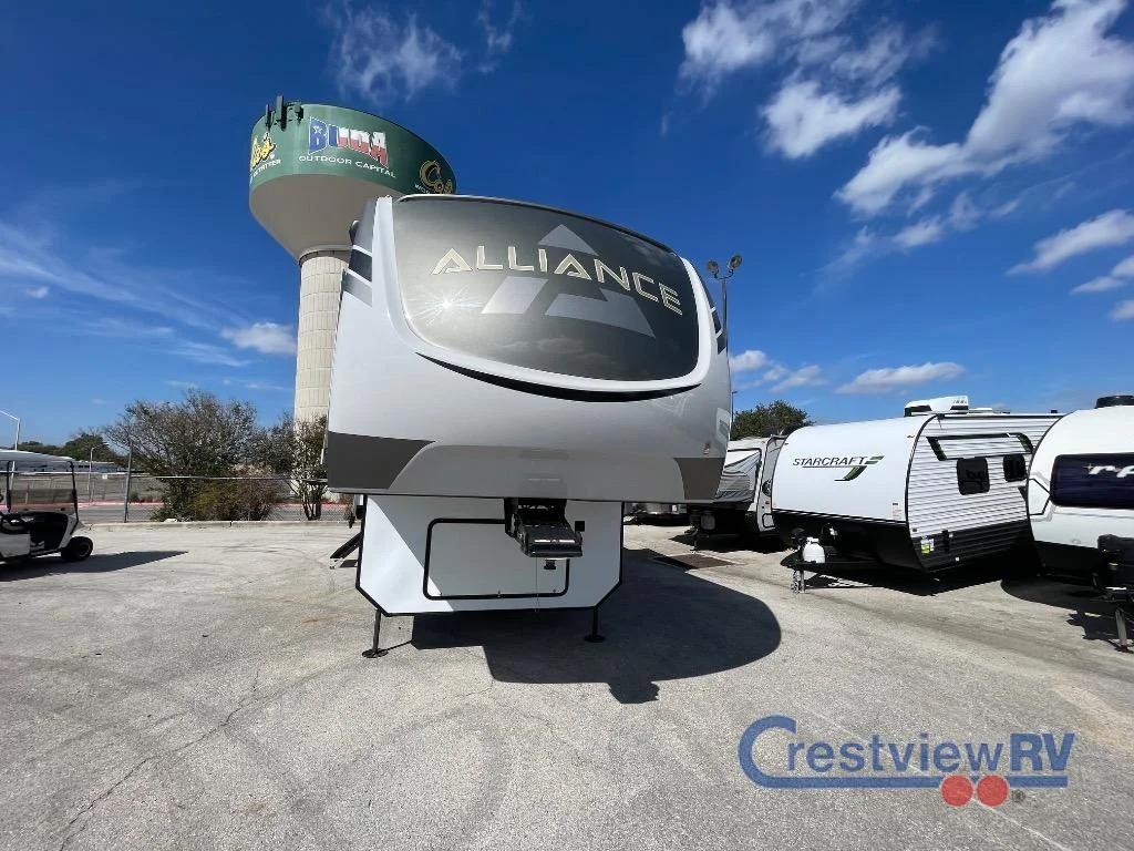 2021 Alliance RV Paradigm 370FB photo 5
