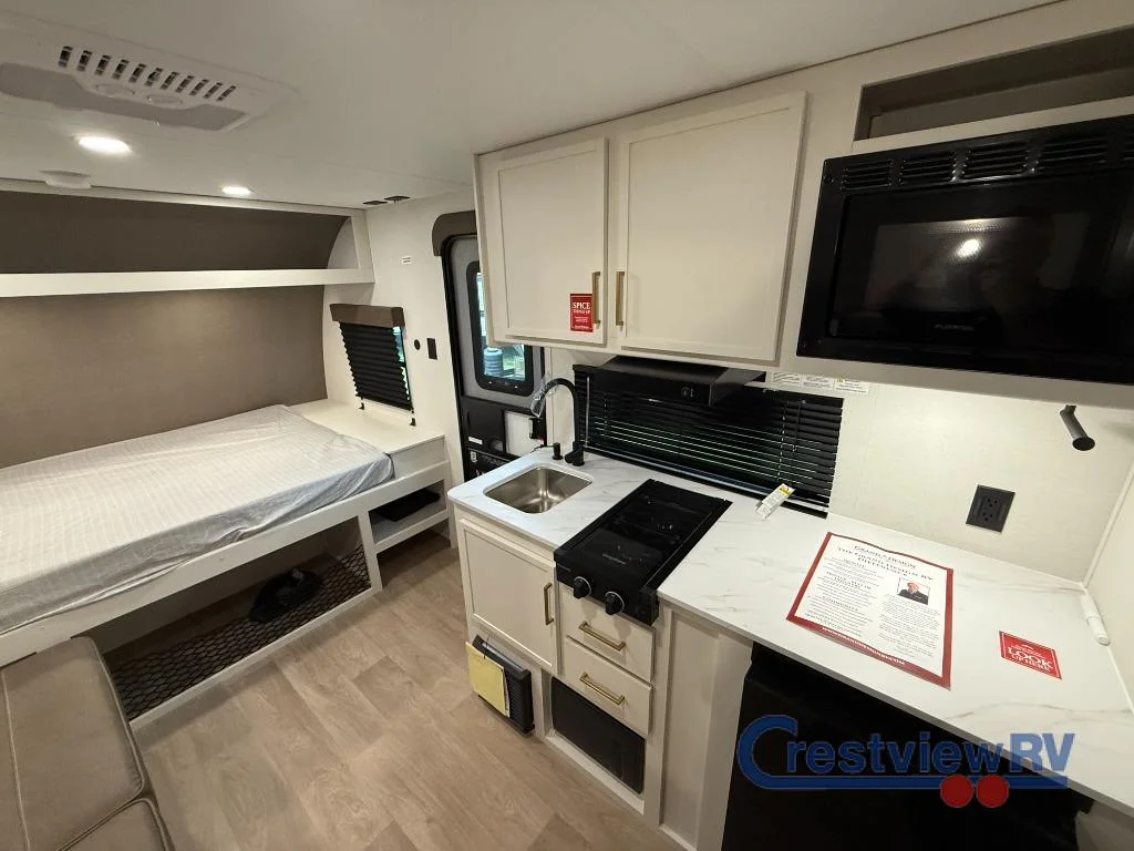 2026 Grand Design Transcend One 151BH photo 6