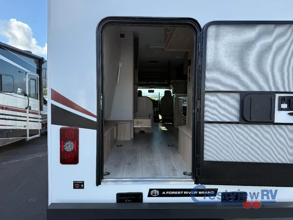 2025 Coachmen Leprechaun 220XG Ford 350 photo 27