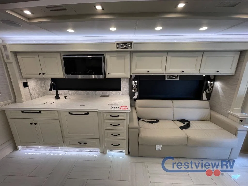 2026 Tiffin Motorhomes Phaeton 40 IH photo 25