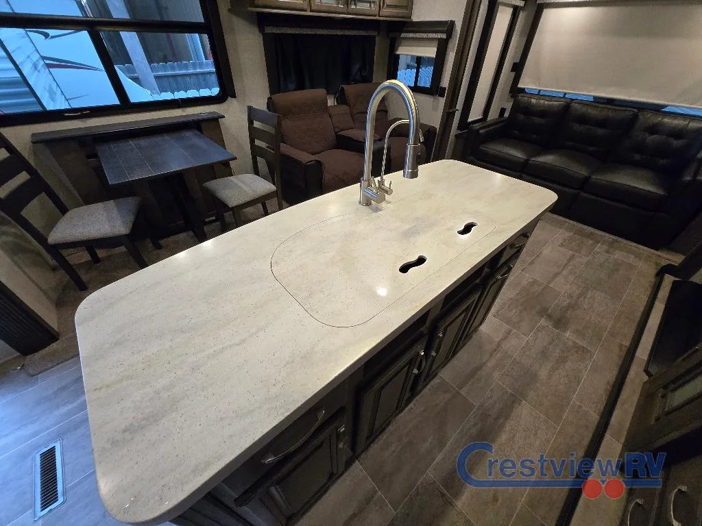 2020 Keystone Montana 3720RL photo 12