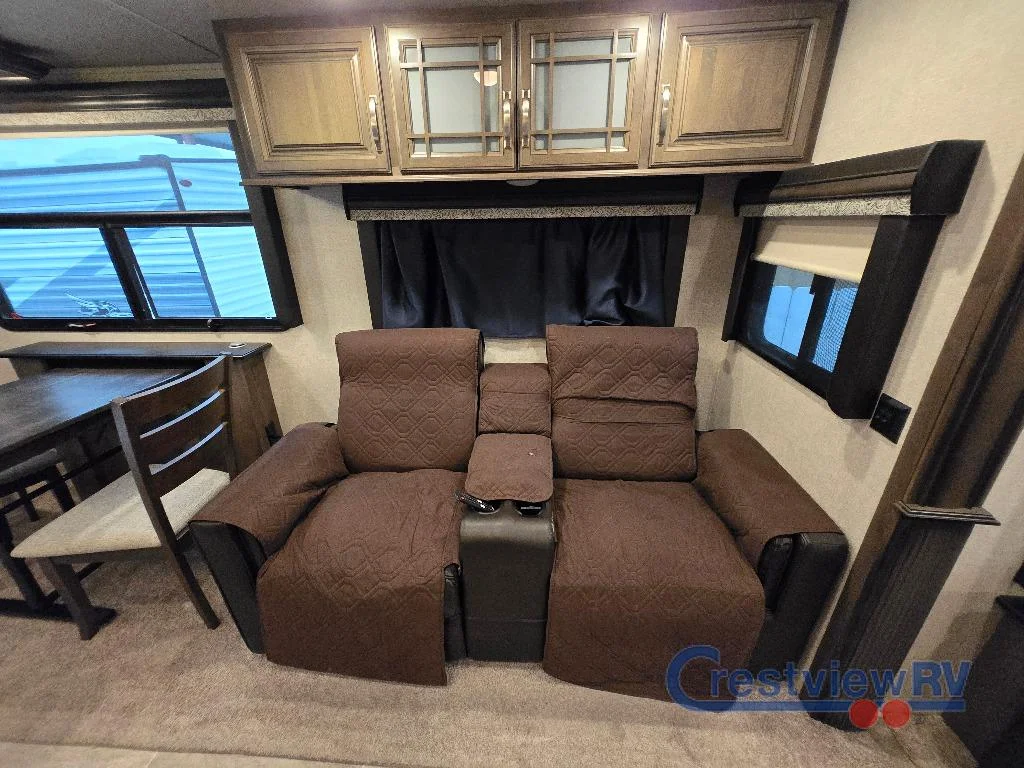 2020 Keystone Montana 3720RL photo 16