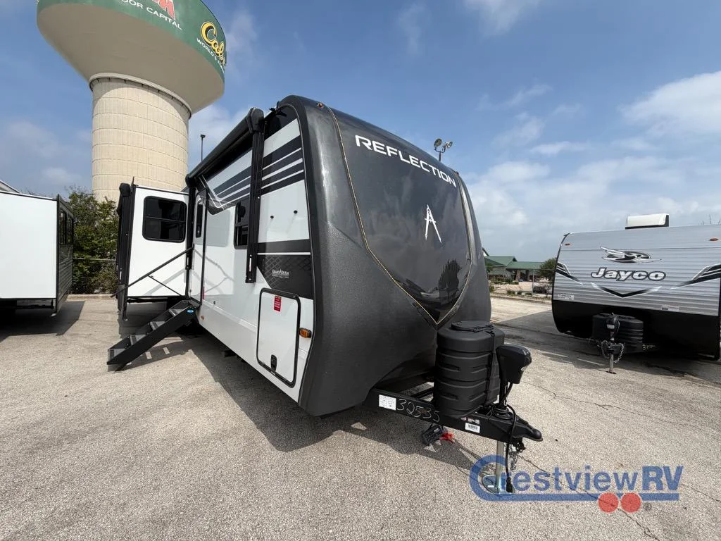 2026 Grand Design Reflection Travel Trailer photo 4