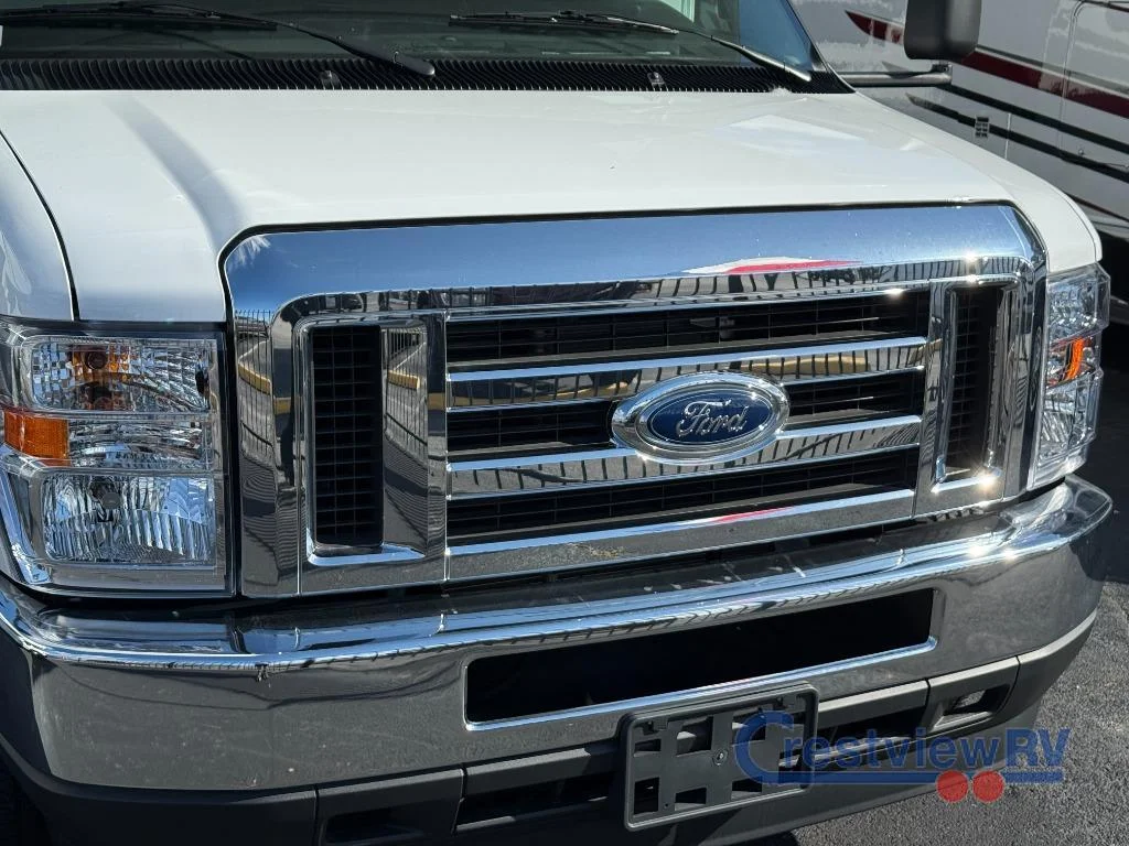 2025 Coachmen Leprechaun 220XG Ford 350 photo 23