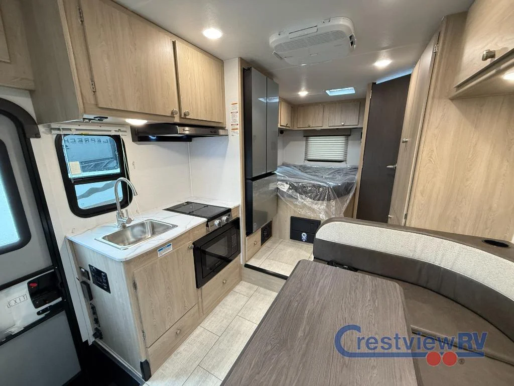 2026 Coachmen Leprechaun 210QSS Chevy 3500 photo 8
