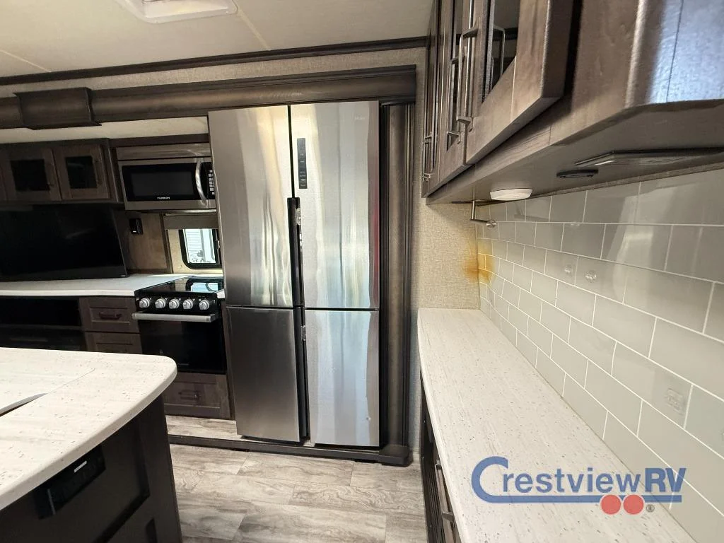 2022 Grand Design Reflection Travel Trailer photo 14