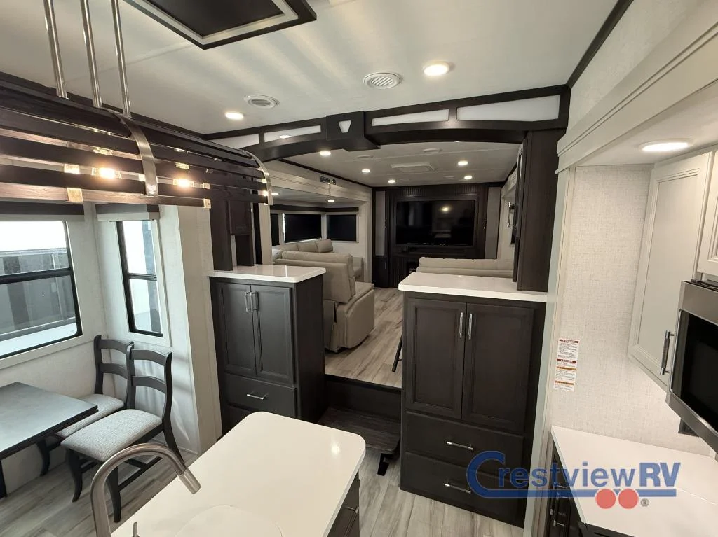 2026 Keystone RV Alpine Avalanche Edition 381DL photo 11