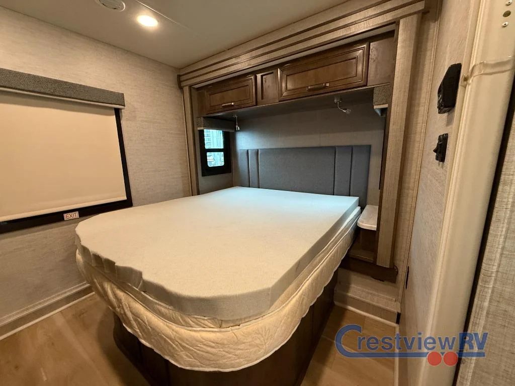 2022 Entegra Coach Esteem 29V photo 19