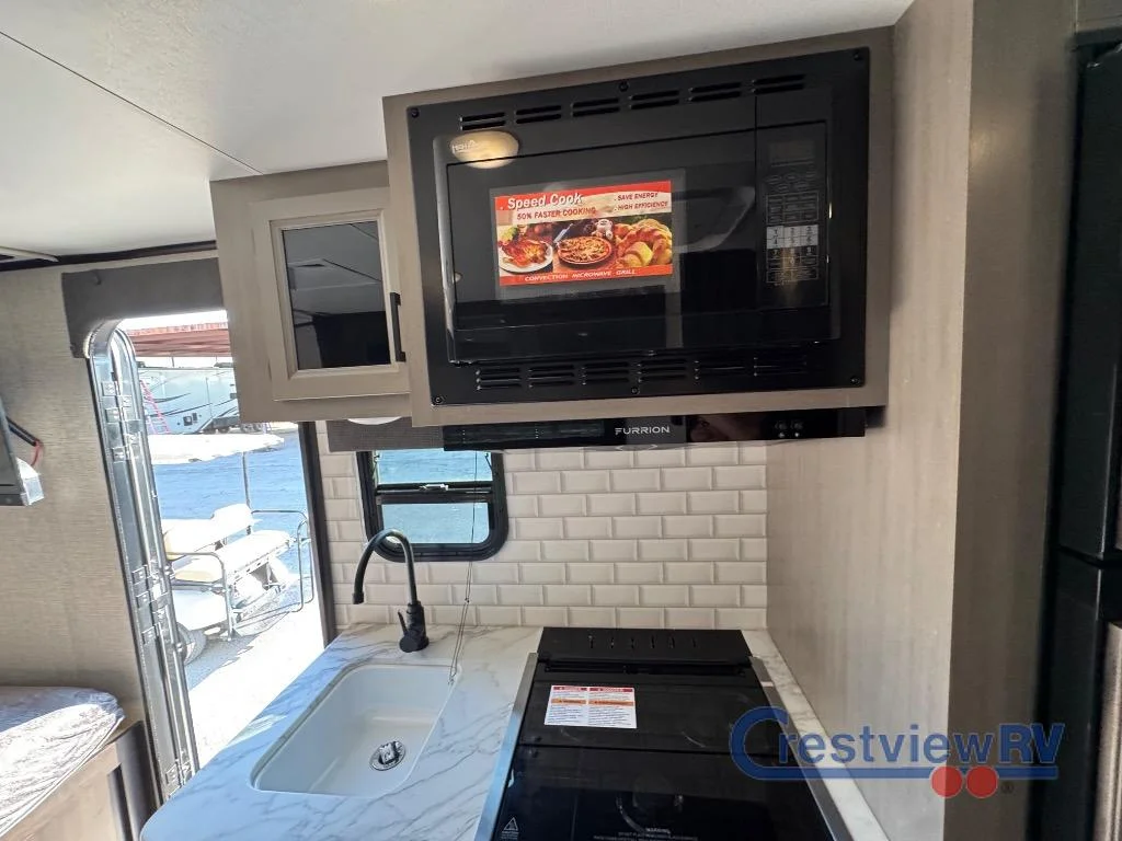 2022 Jayco Jay Feather Micro 171BH photo 10