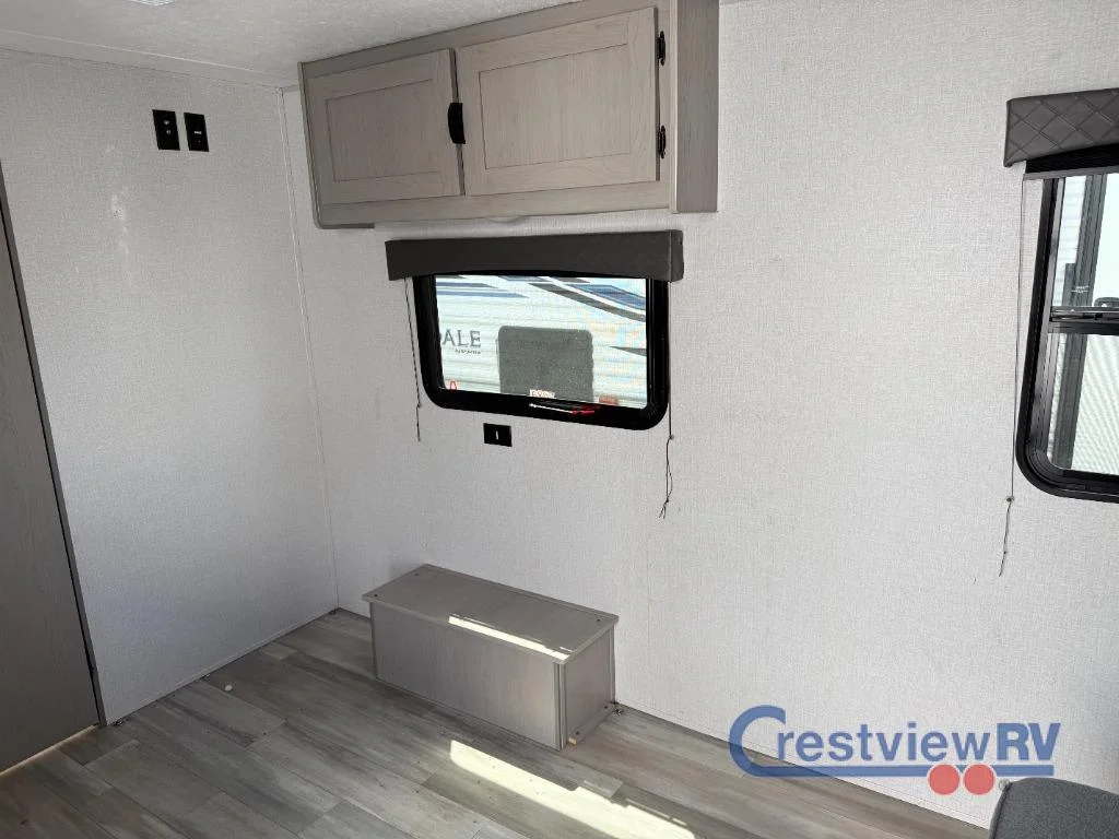 2024 Coachmen Clipper 18FQ photo 9