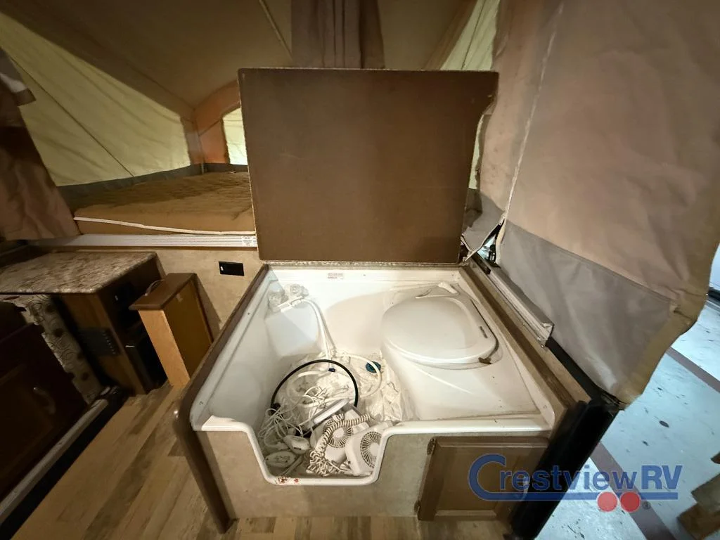 2018 Coachmen Clipper 1285SST Classic photo 19