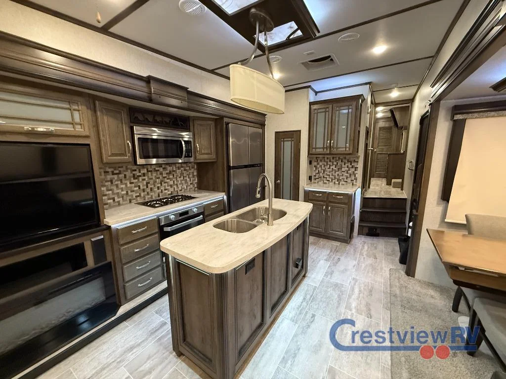 2019 Keystone RV Montana 3120RL photo 12