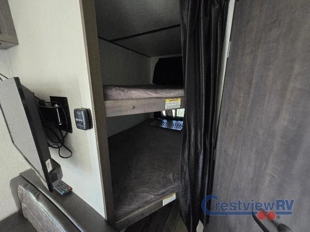 2020 CrossRoads RV Sunset Trail SS186BH photo 12