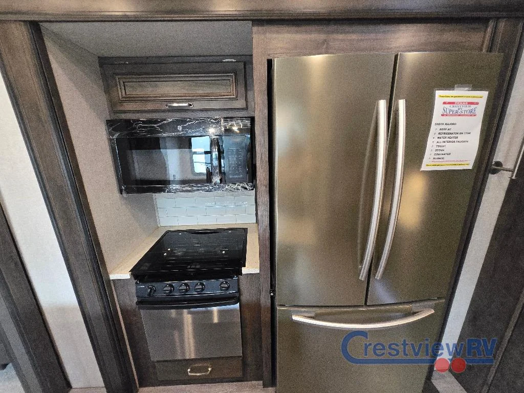 2018 Keystone Montana High Country 345RL photo 16