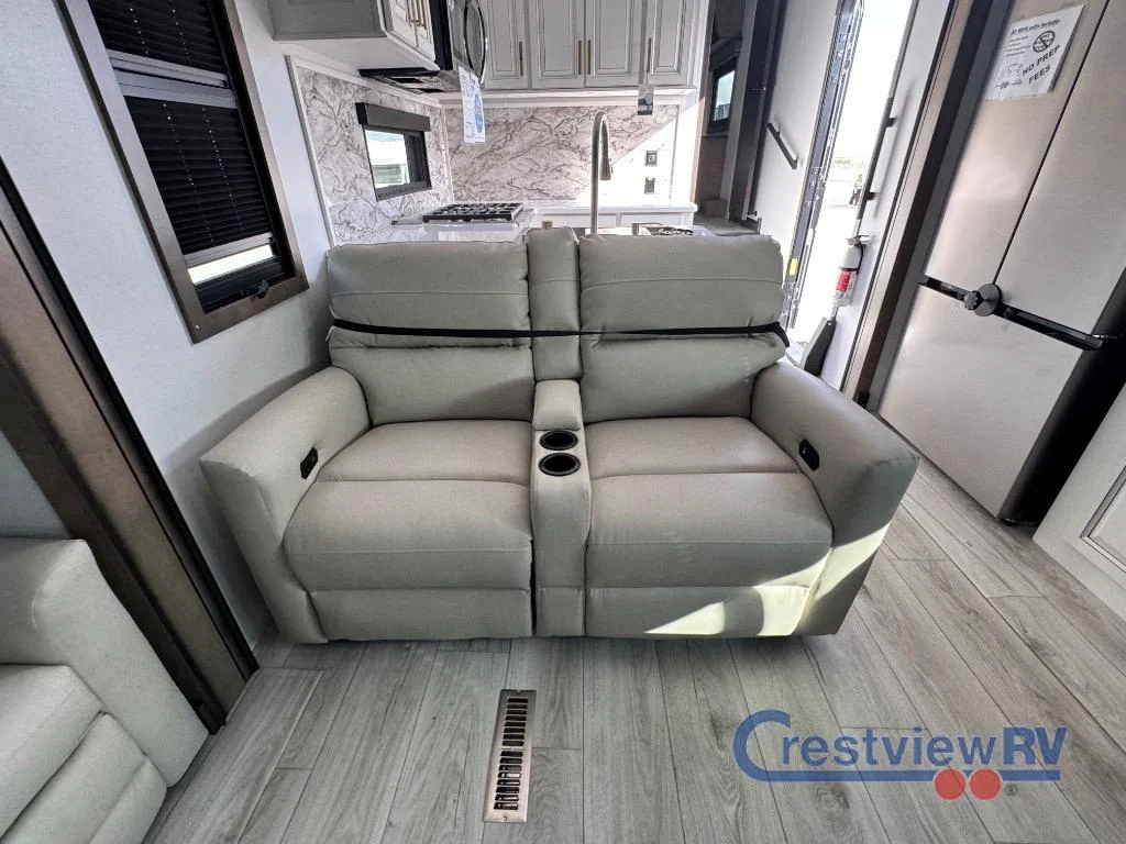 2026 Keystone Montana 3915TB photo 17