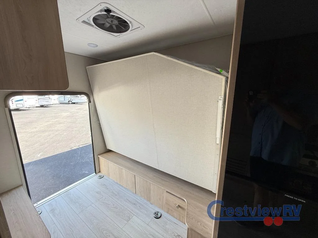 2025 Coachmen Leprechaun 220XG Ford 350 photo 14