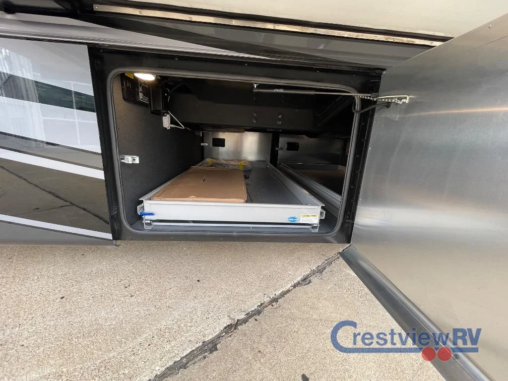 2026 Tiffin Motorhomes Phaeton 40 IH photo 19