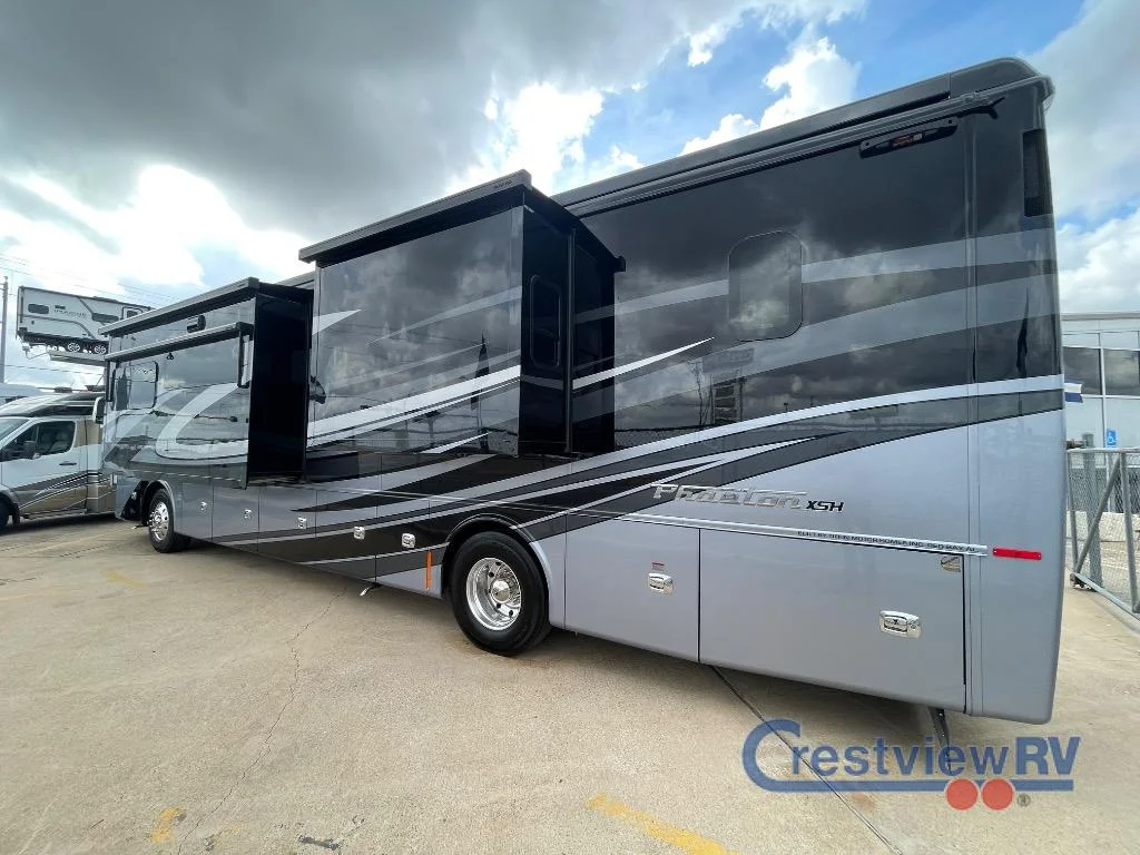 2026 Tiffin Motorhomes Phaeton 40 IH photo 13