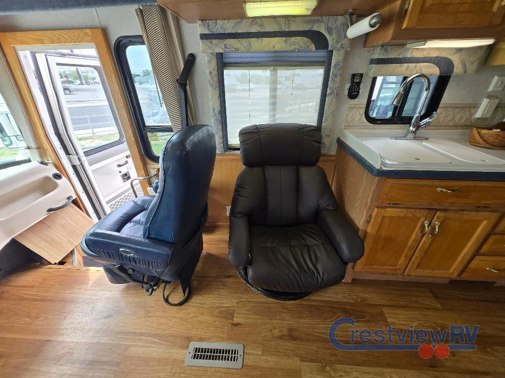 2000 Newmar Kountry Star 3251 photo 13