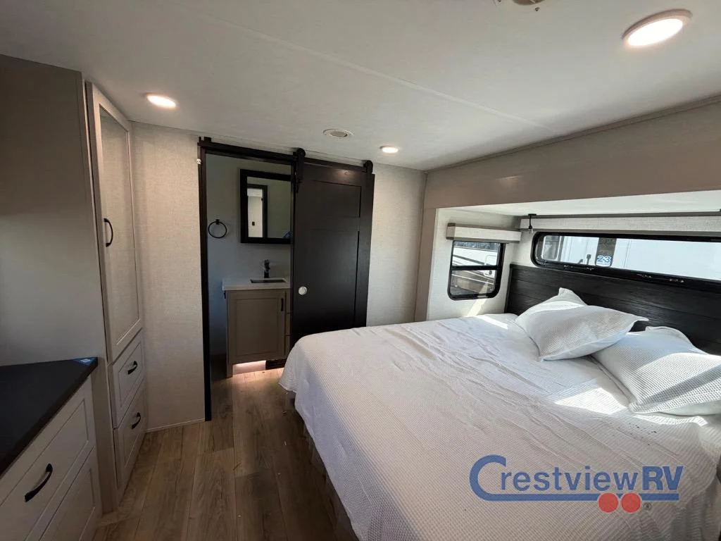 2026 Jayco North Point 395DSDB photo 21