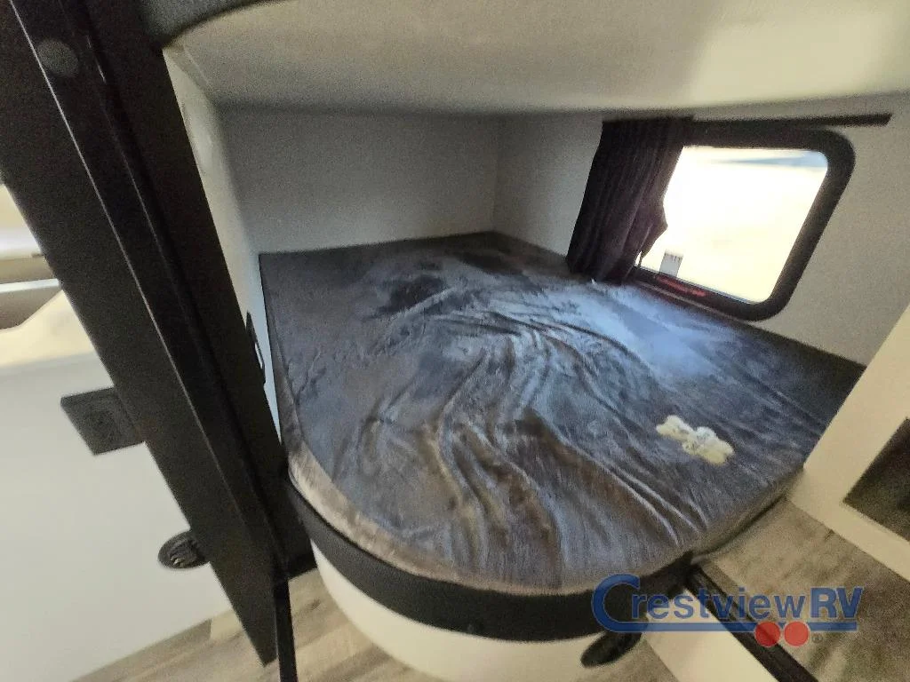 2026 Open Range RV Roamer Light Duty 28DBSS photo 23