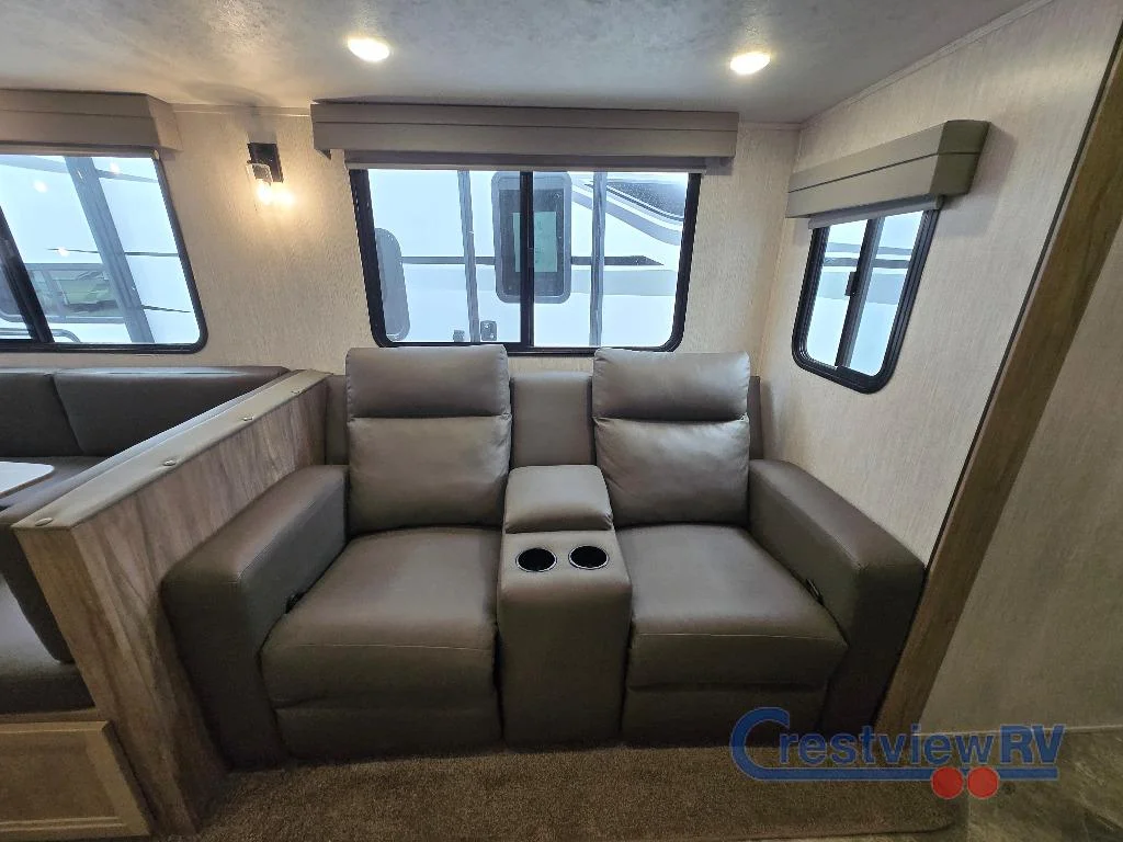 2023 Palomino SolAire 294DBHS photo 14