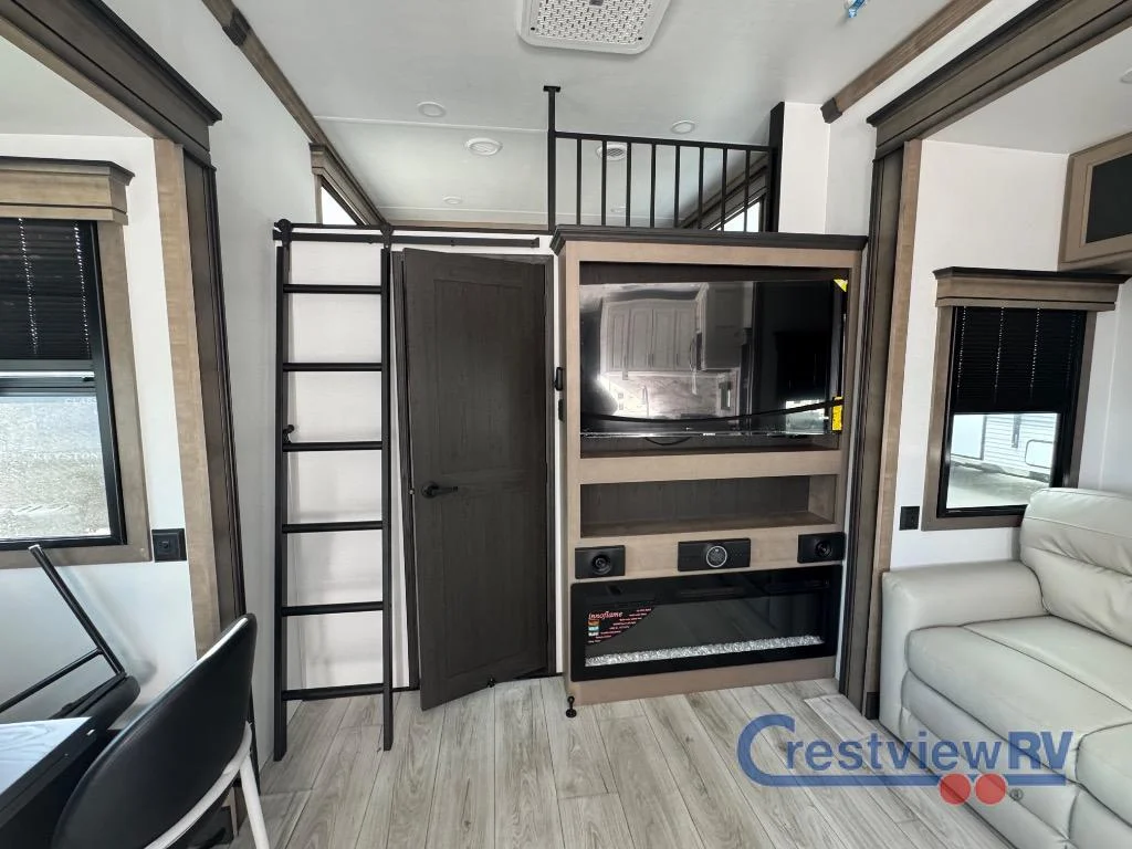 2026 Keystone Montana 3915TB photo 14