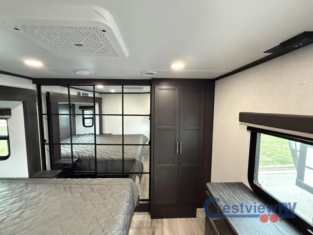 2026 Keystone RV Alpine Avalanche Edition 381DL photo 22
