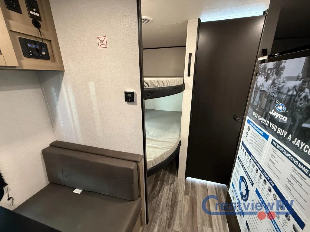 2026 Jayco Jay Flight SLX 260BH photo 14