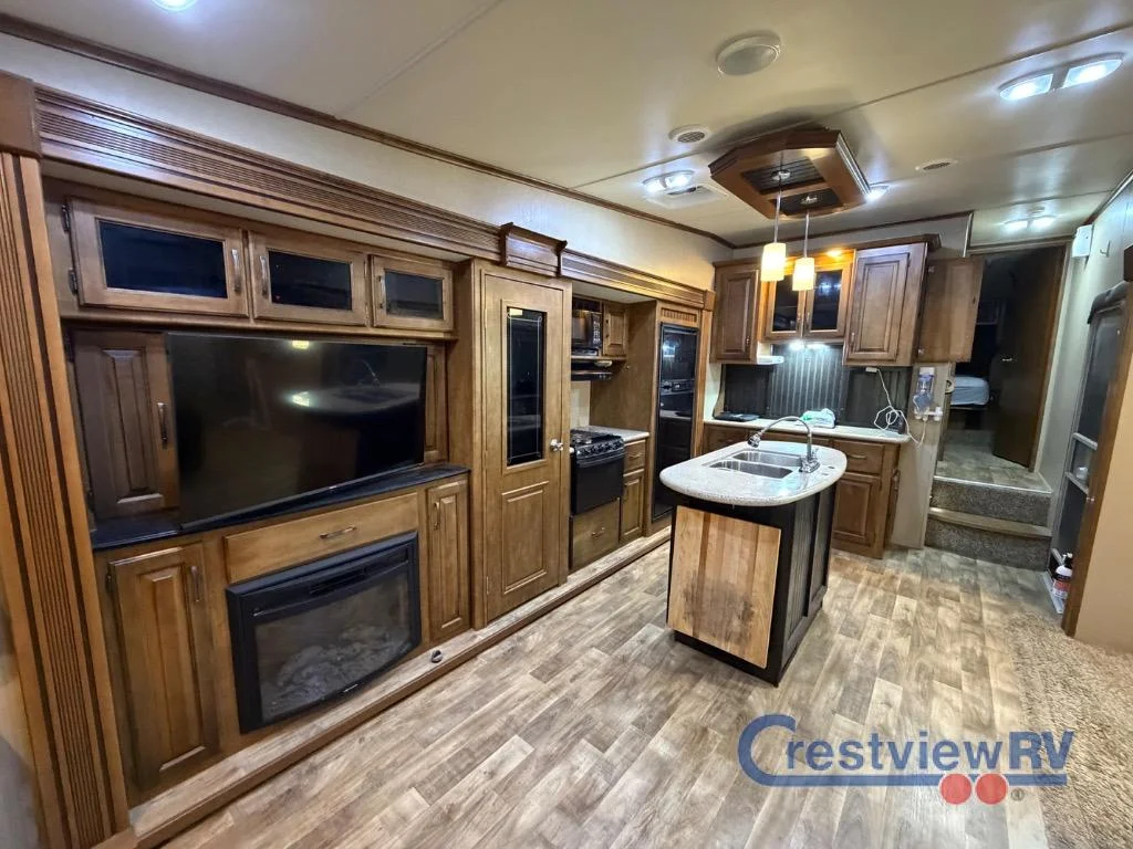 2015 Grand Design Reflection Fifth Wheel photo 17