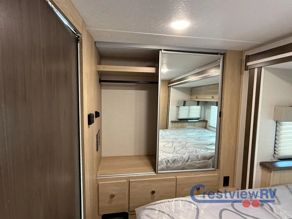 2026 Coachmen Leprechaun 298KB Ford 450 photo 18