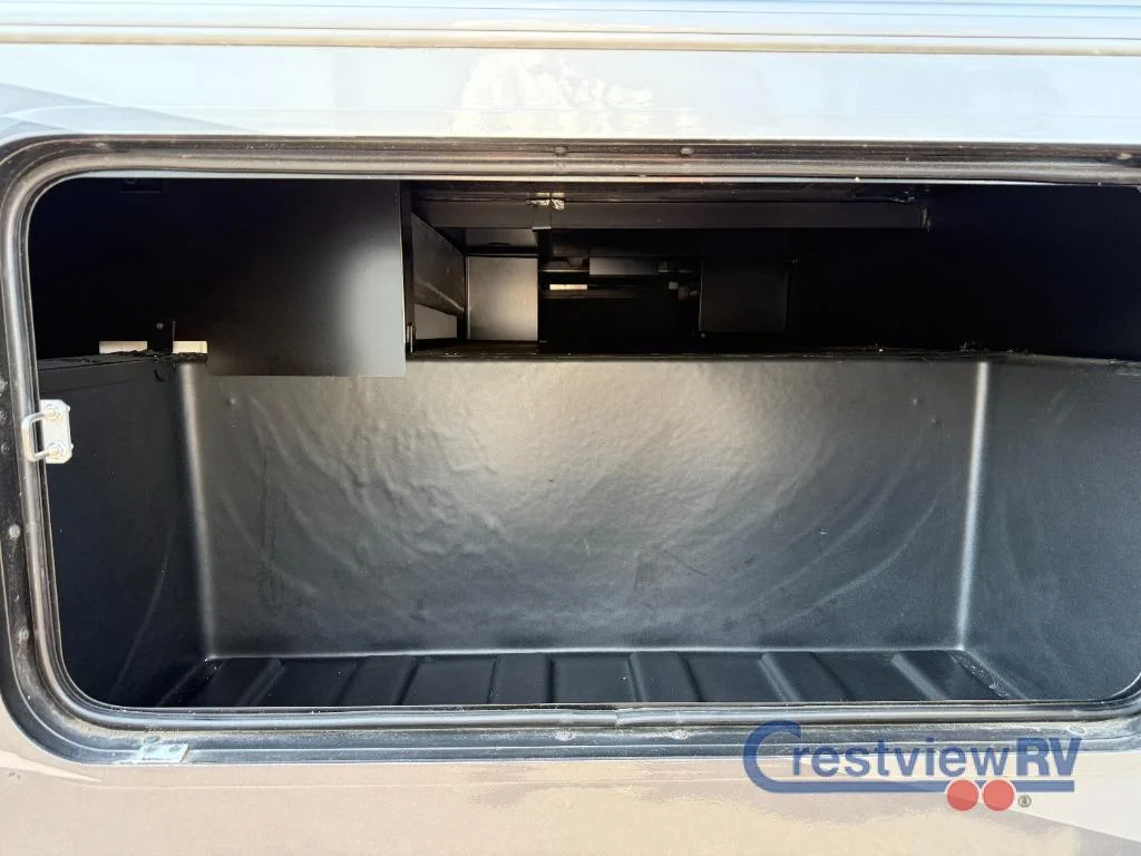 2026 Winnebago Sunstar 29V photo 28