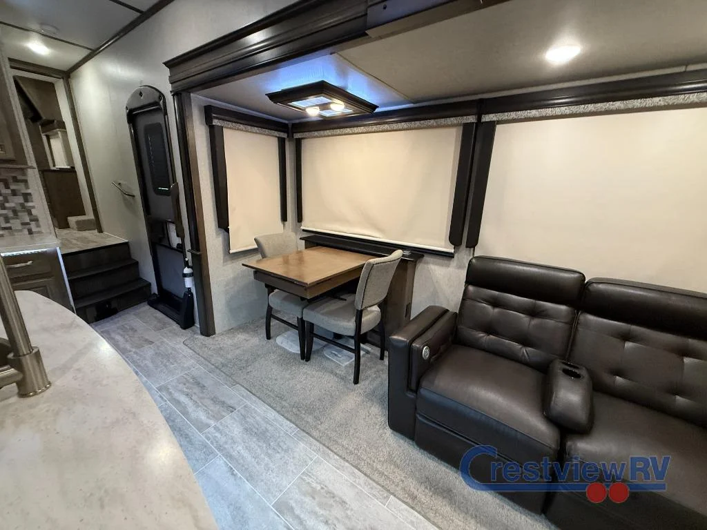 2019 Keystone RV Montana 3120RL photo 11