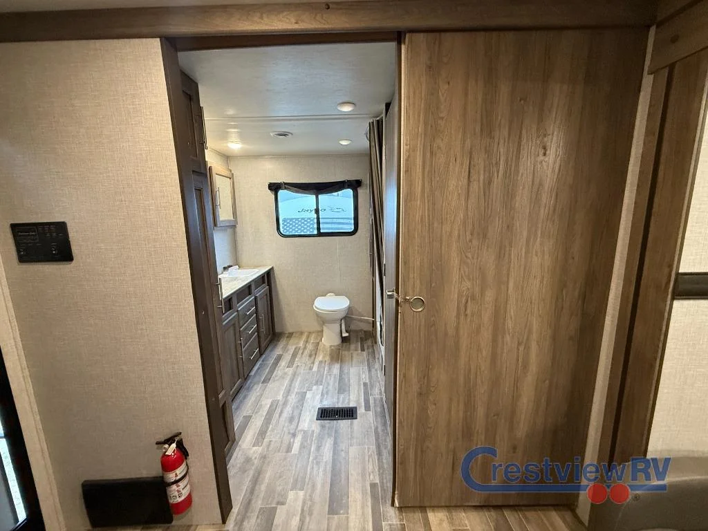 2022 CrossRoads RV Zinger ZR280RB photo 15