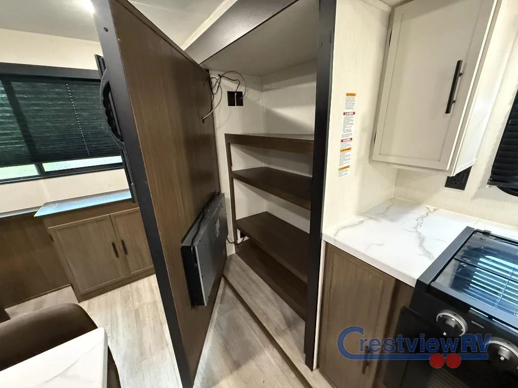 2026 Prime Time RV Avenger 27REI photo 16