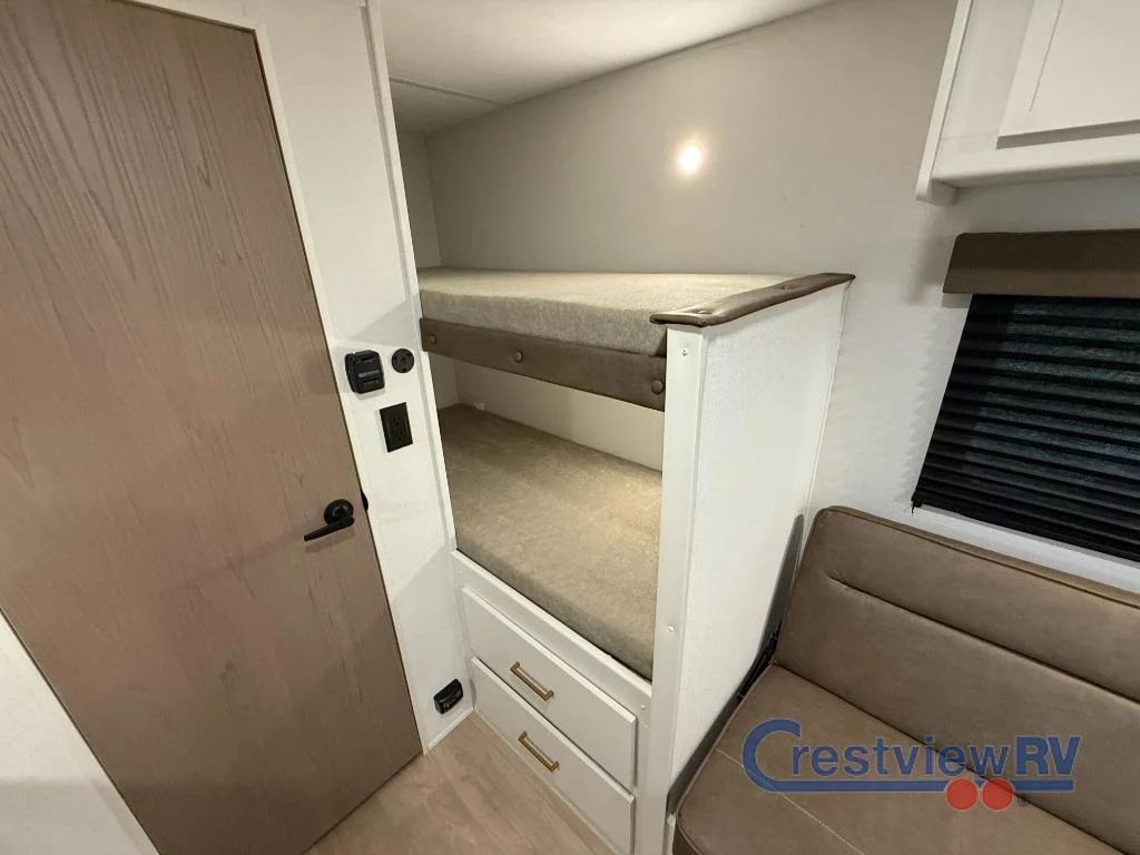 2026 Grand Design Transcend One 151BH photo 16
