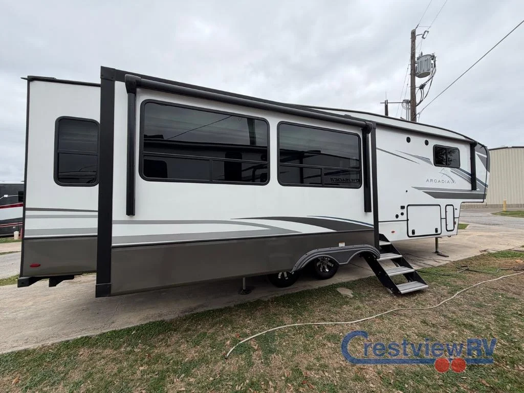 2024 Keystone Arcadia 3260RL photo 12