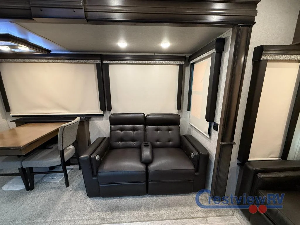 2019 Keystone RV Montana 3120RL photo 9