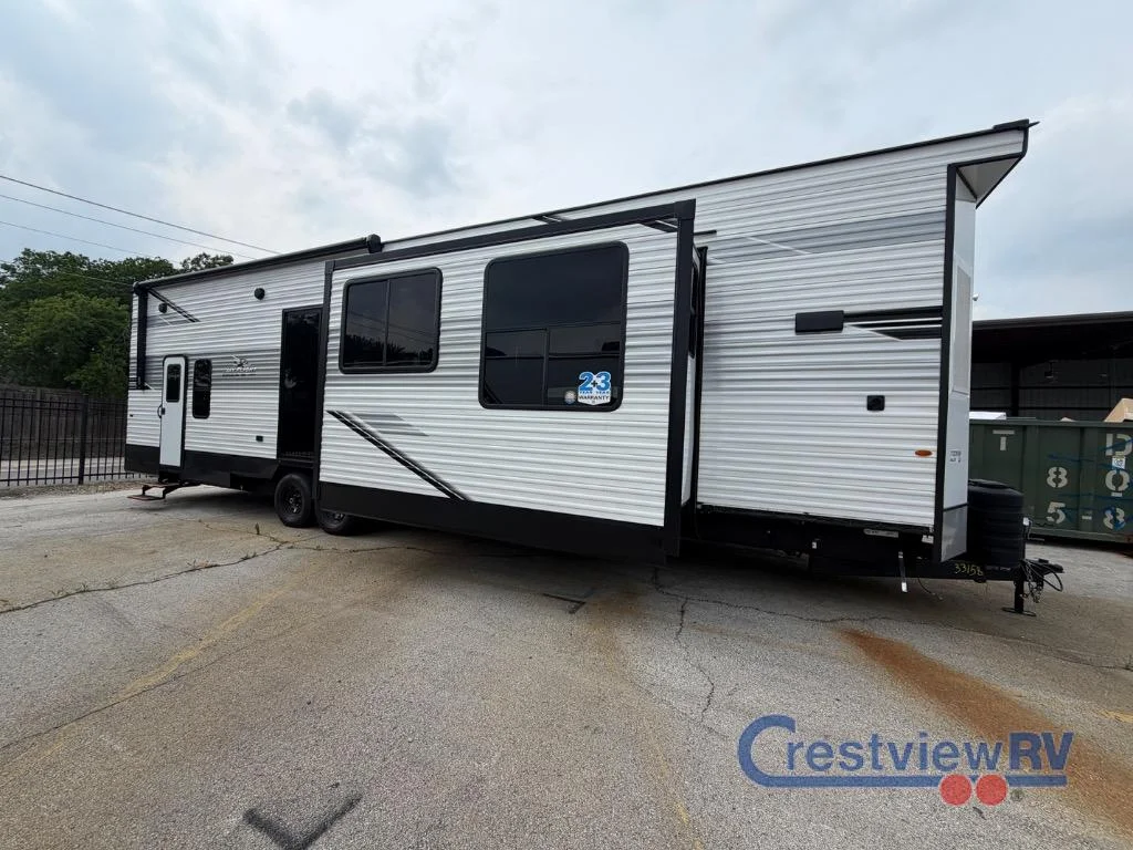 2026 Jayco Jay Flight Bungalow 404LOFT DS photo 3
