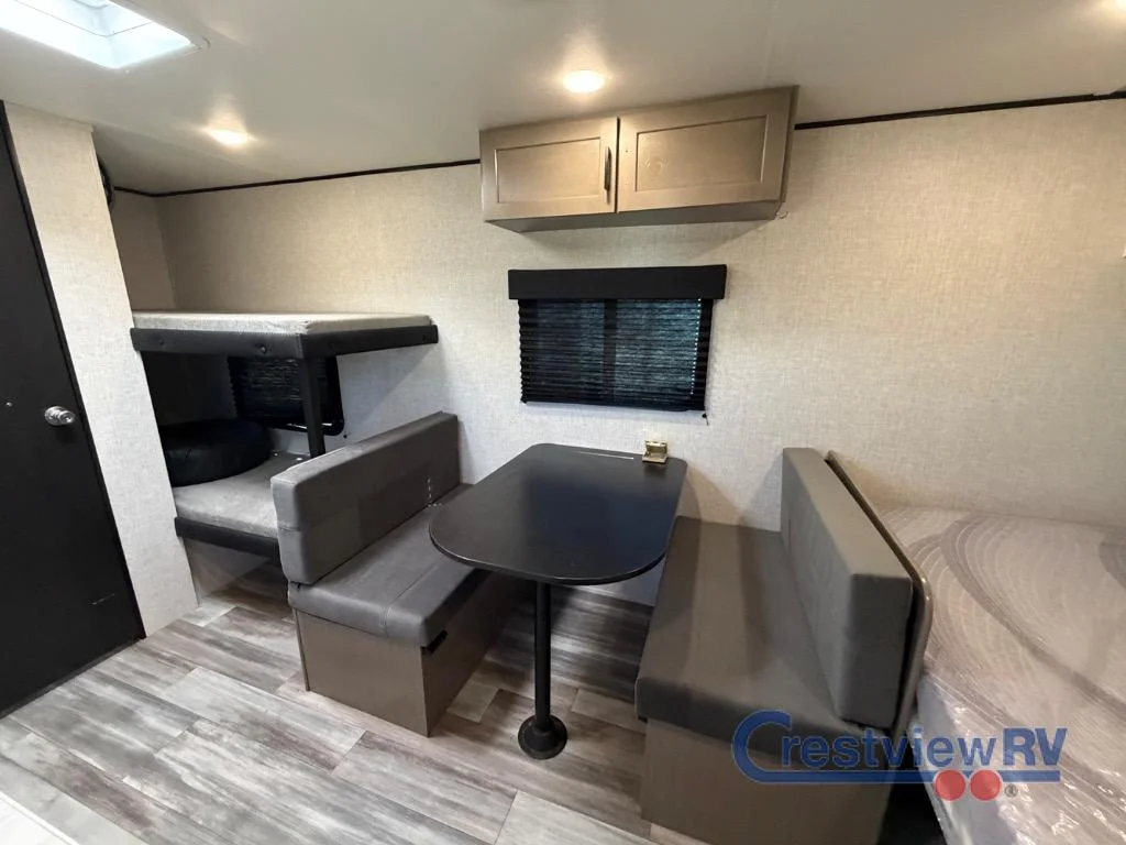 2025 Jayco Jay Feather Air SL 17BHSL photo 10