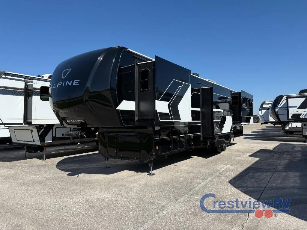 2026 Keystone RV Alpine Avalanche Edition 381DL photo 4