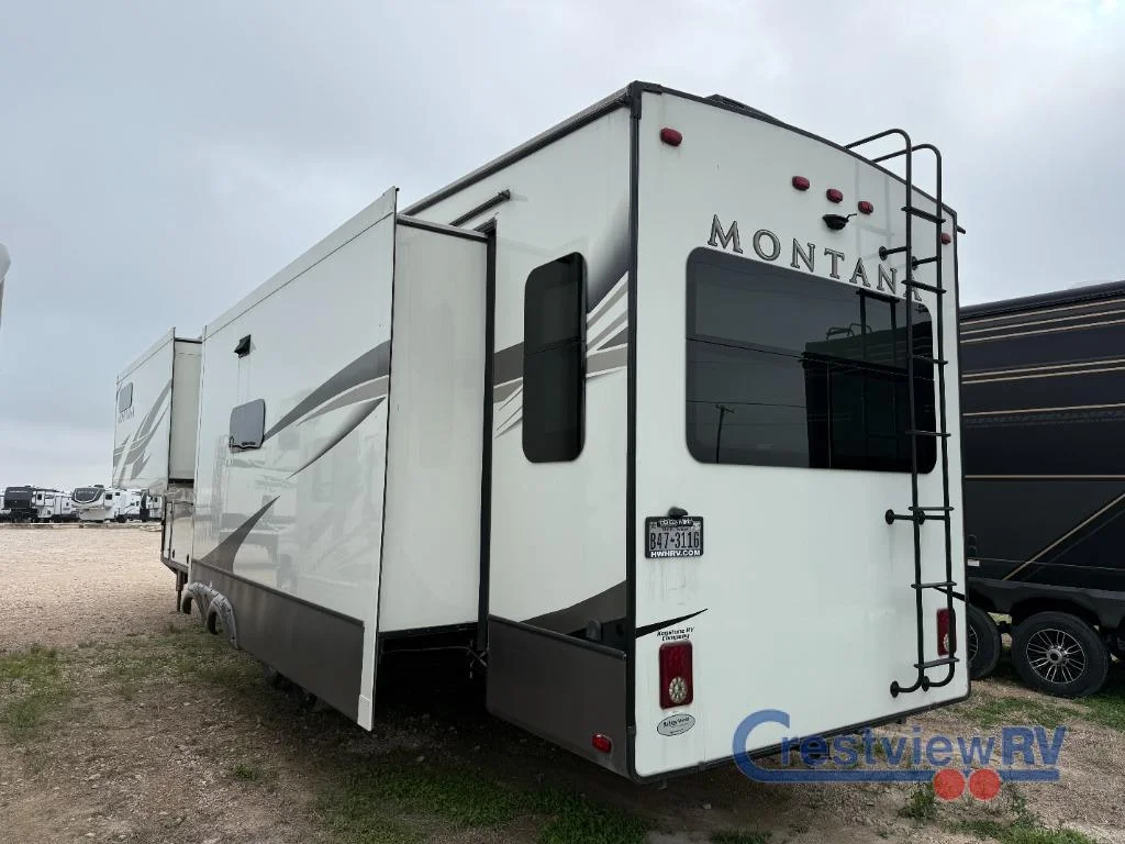 2020 Keystone Montana 3813MS photo 28