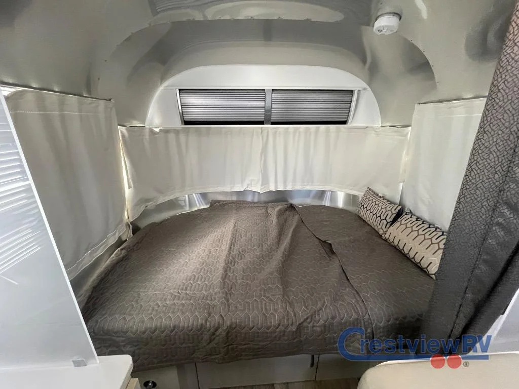 2019 Airstream Sport 22FB photo 17