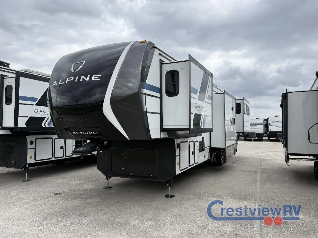 2026 Keystone Alpine Avalanche Edition 381DL photo 4