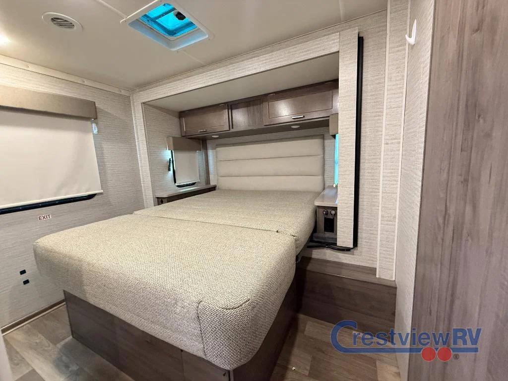 2025 Winnebago Minnie Winnie 26T photo 15