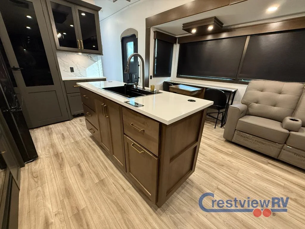 2026 Keystone Montana High Country 290RL photo 17