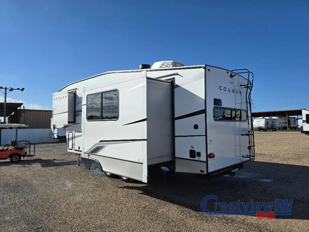 2024 Keystone Cougar Half-Ton 23MLE photo 6