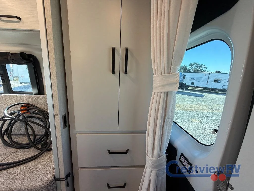 2024 Thor Motor Coach Dazzle 2LB photo 21