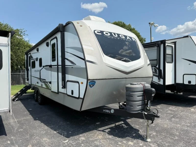 2024 Keystone Cougar Half-Ton 25RDS thumb 1