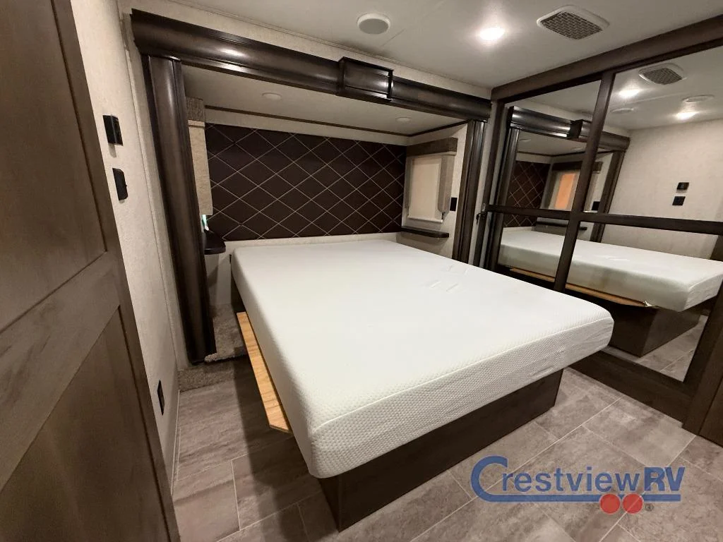 2019 Keystone RV Montana 3120RL photo 19